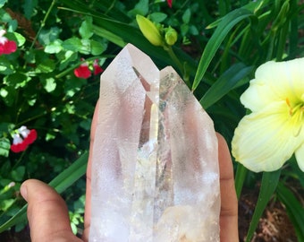 Twin Clear Quartz Crystal (Rainbow Inclusions)