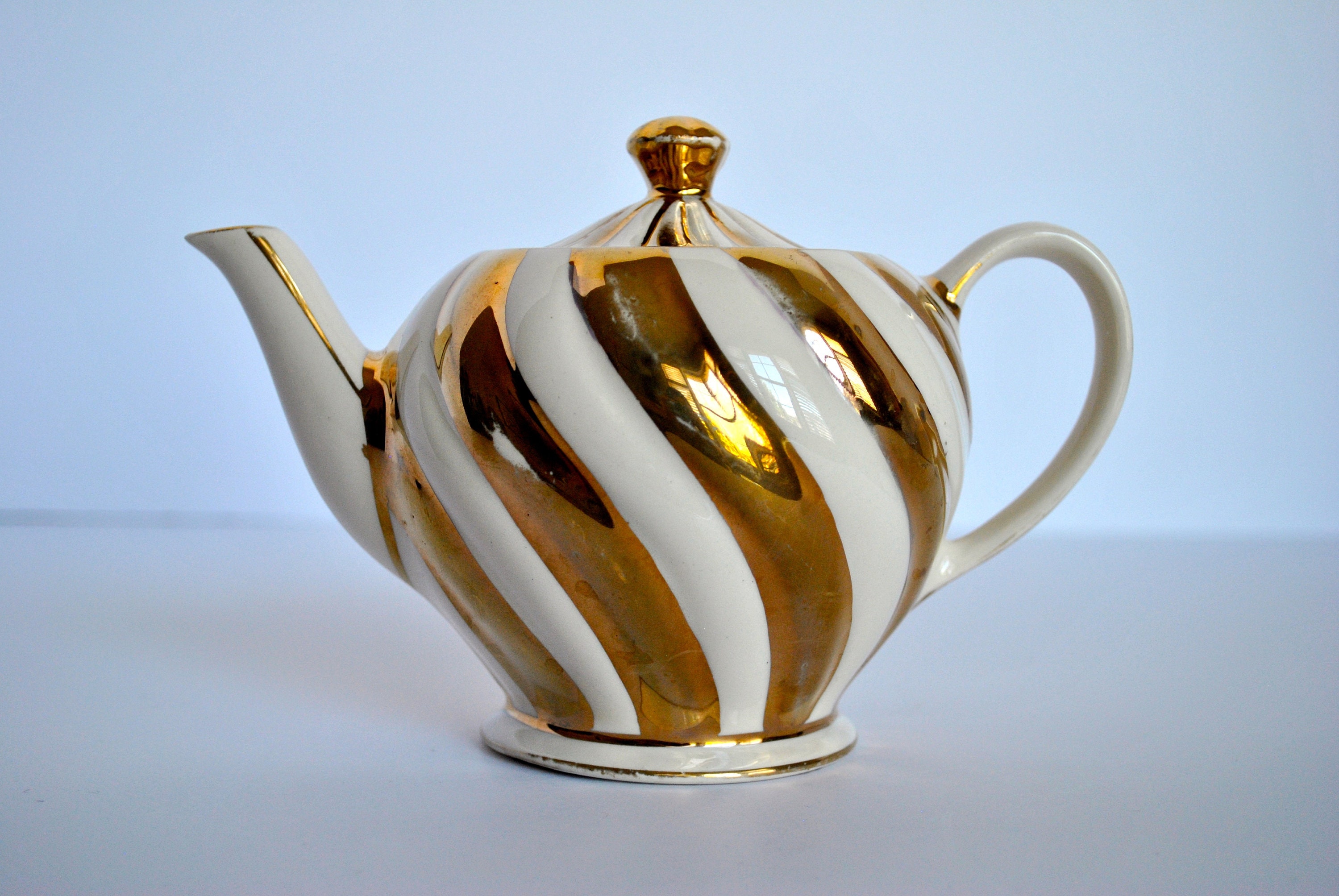 James Sadler and Sons Ltd. gold swirl teapot c. 193747 in Etsy