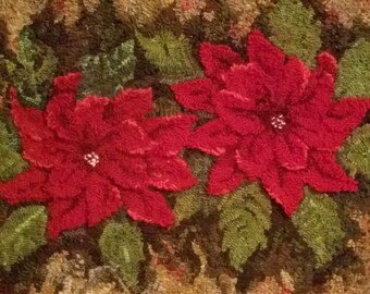 Poinsettia Pair - Rug Hooking PATTERN on Rug Warp / Linen / Burlap / Paper