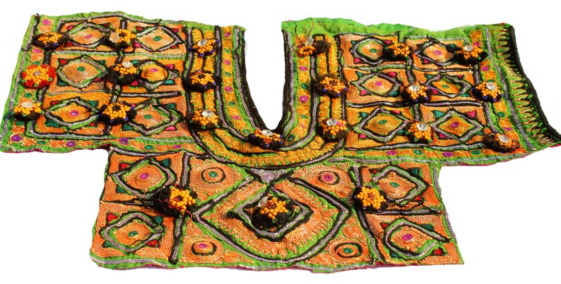 Beautiful Embroidered Indian Vintage Neck Yoke Handmade Applique Patch Denim Jacket Patch College Fashion Fabric Boutique Required,