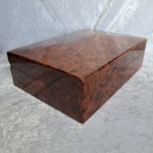 Handmade Araar (Cedar) Rectangular Box With Opening Lid Moroccan Style