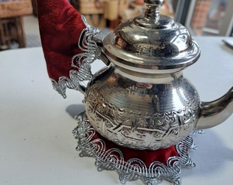 Handgemachter Marokkanischer Teekannenhalter und Tischset