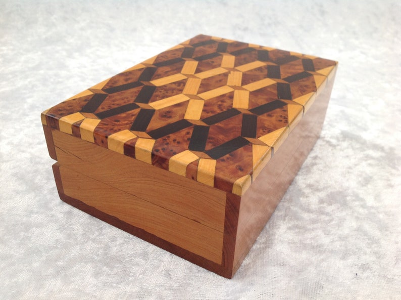 Moroccan Style JewelleryStorage Box with Marquetry in Araar French Polished
