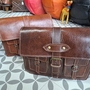 Sac à main cartable en cuir marocain fait main avec bandoulière grande taille avec poches