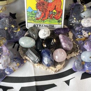 10 Crystals~ Anxiety Relief Crystal Kit Bundle /Mental Wellness Crystal Kit /Calming Crystal Kit /Relieve Stress Good Vibes Crystal Kit bild 4
