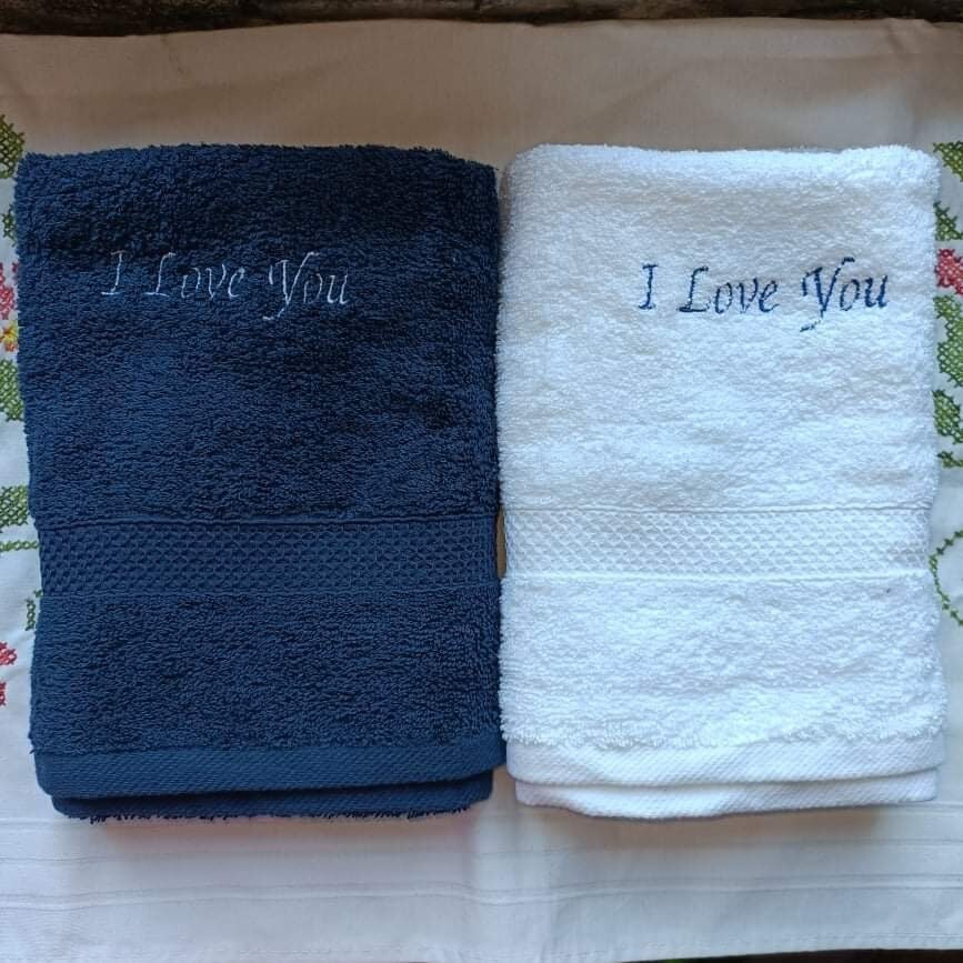 Lot de 2 Serviettes 50x100 cm Brodée I Love You Promo Pour Les Amoureux