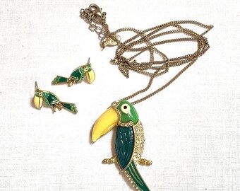 Vintage Toucan Rhinestone, Enamel Pendant Necklace and Earrings Set