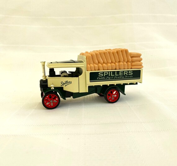 Matchbox Models of Yesteryear 1922 Foden Steam Lorry Y-27