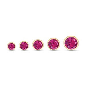 Orecchino a perno piatto in oro massiccio con rubino rosso / perno con castone per piercing / piercing al lobo, elica, trago e conca / gioielli ipoallergenici da regalo