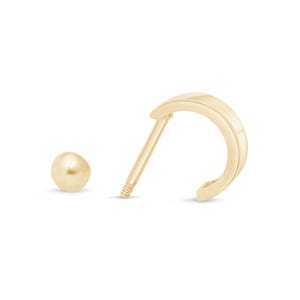 Pendiente elaborado en Oro Amarillo Solido de 14K, para Piercing en el Lóbulo, Hipoalergénico con Rosca, Pendiente Huggie, Idea de Regalo.