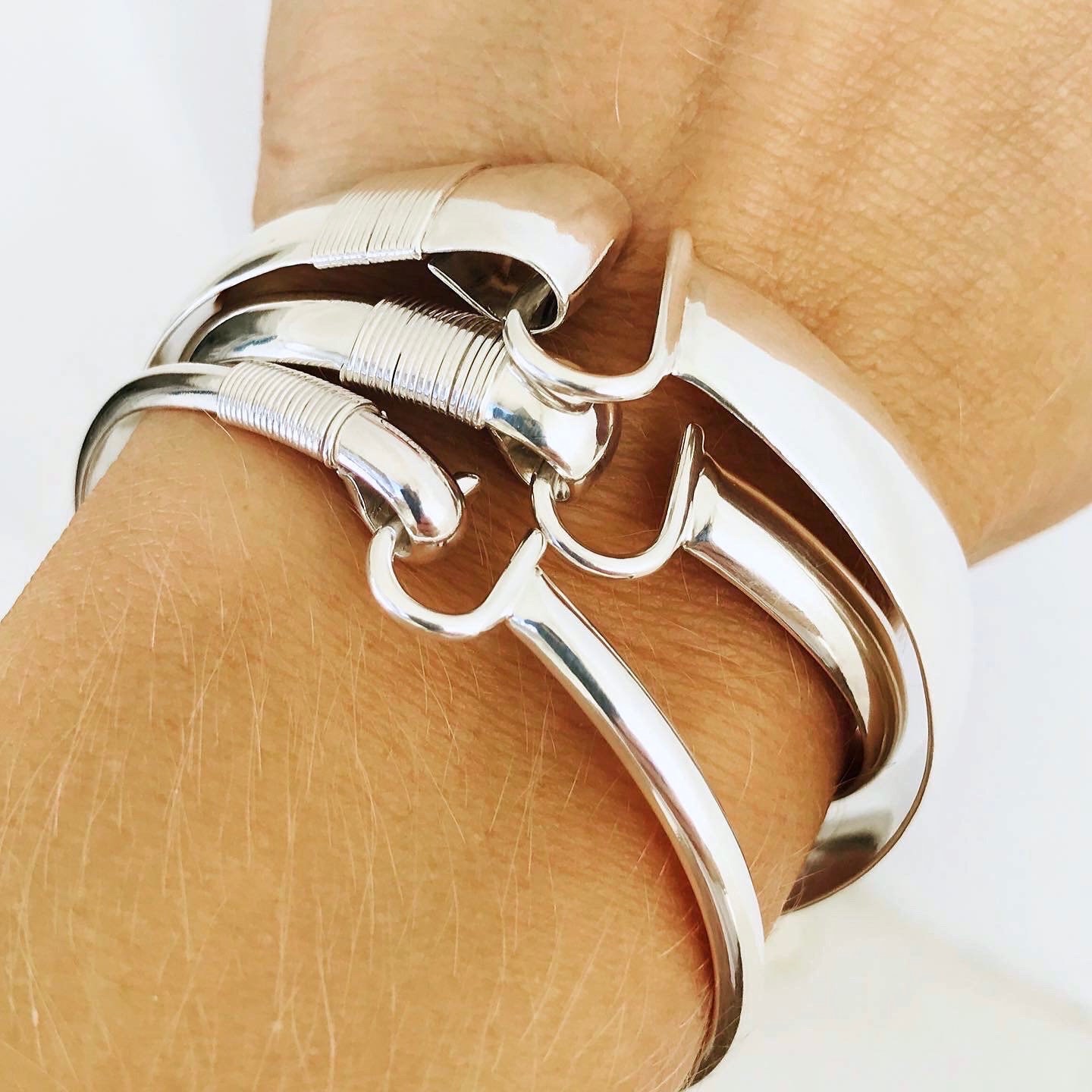 Hook connect bracelet silver925 美品 Sterling Silver Caribbean Hook Bracelet: Handmade Isla Oddball