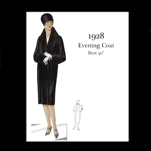 Op de afbeelding: Een zwarte avondjas met een lange, rechte silhouet. De jas heeft een hoge kraag en een eenvoudig ontwerp. Het model draagt een zwarte hoed en witte handschoenen. De tekst op de afbeelding luidt "1928 Evening Coat Bust 40"
