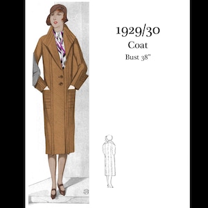 Può includere: Un cappotto marrone con una silhouette lunga e dritta e un colletto. Il cappotto ha una chiusura con bottoni e due tasche. La modella indossa un cappello e una sciarpa. 1929/30 Cappotto Busto 38"