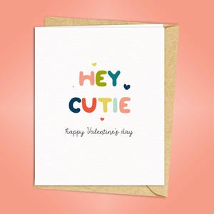 Hé la mignonne carte heureuse de Saint-Valentin de Zazzle.be Liste d'envies Vous avez des idées ? romantique mignon drôle carte pour petite amie petit ami partenaire mari femme | Adapté aux LGBT