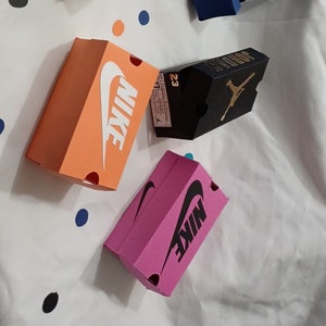 Choose your color!/ Mini Shoe Box Favor boxes/ sneaker box/favor boxes/name brand...read description on size!