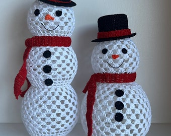 Patrón de muñeco de nieve a crochet