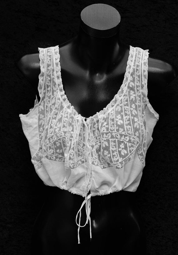 Vintage Early 1900/'s White Half Slip with Eyelet Ruffle
