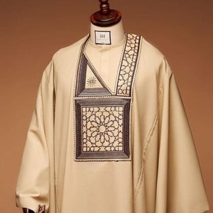 Royal Men’s Agbada | Handcrafted African Kaftan | Wedding & Special Occasion Attire