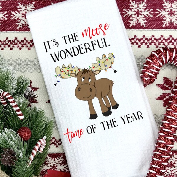 It's the moose wonderful time of year microfiber towel, Christmas, moose, hand towels, kitchen décor,