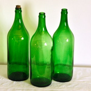 Vintage green bottle, 2 l glass bottle, Wine bottle, Oil bottle, Demijohn, Farmhouse kitchen, Blown glass bottle, 0.5 gal green glass bottle