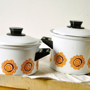 Vintage enamel pot, enamel pot set, pot with handles, pot with lid, colorful enamel, pot handles lid,  made in Yugoslavia, from Yugoslavia