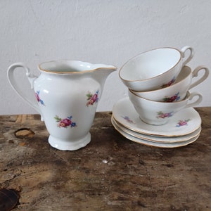Vintage coffe cups, made in Czekoslovakia, 3 coffee cups saucers, vintage creamer, gebruder benedikt czechoslovakia, flower pattern