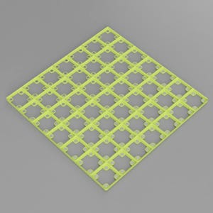 K&ouml;nnte beinhalten: Ein quadratisches, chartreusefarbenes Kunststoffgitter mit einem sich wiederholenden Muster aus quadratischen &Ouml;ffnungen und kleinen kreisf&ouml;rmigen L&ouml;chern. Das Gitter befindet sich vor einem grauen Hintergrund, und das Design ist symmetrisch.