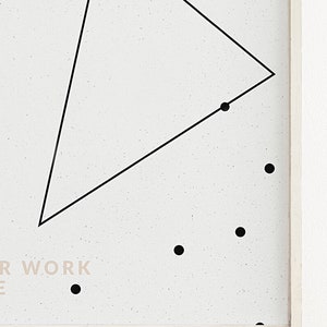 K&ouml;nnte beinhalten: Ein wei&szlig;er Hintergrund mit schwarzen geometrischen Formen und schwarzen Punkten. Der Text "YOUR WORK HERE" befindet sich am unteren Rand des Bildes.