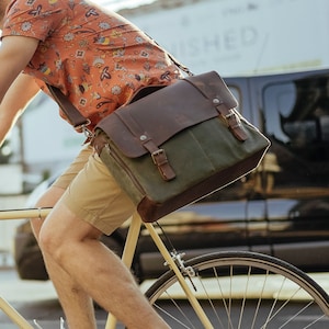 Messengerbag van leer en gewaxt canvas, laptoptas in vintage stijl, werktas voor heren, waterafstotend