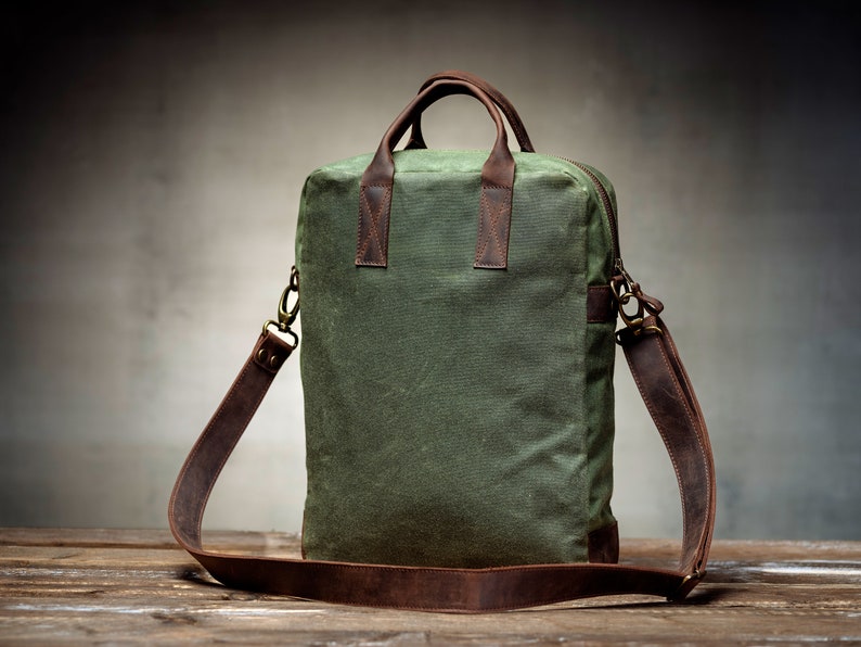 Green Computer Bag for 12 13 14 15 16 inch laptops, made of leather and waxed canvas, water-repellent and lightweight image 4