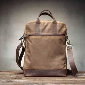 Braune Aktentasche für Männer, Crossbody Messenger Bag aus gewachstem Canvas und Leder, wasserabweisend für Laptops 12 13 14 15 16 Zoll Bild 4