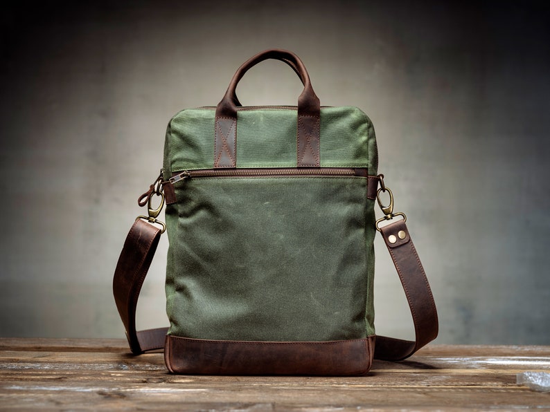 Green Computer Bag for 12 13 14 15 16 inch laptops, made of leather and waxed canvas, water-repellent and lightweight image 3