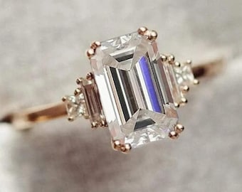 Anillo de tres piedras con diamantes cultivados en laboratorio de talla esmeralda: anillo de compromiso con baguette cónica, regalo vintage.