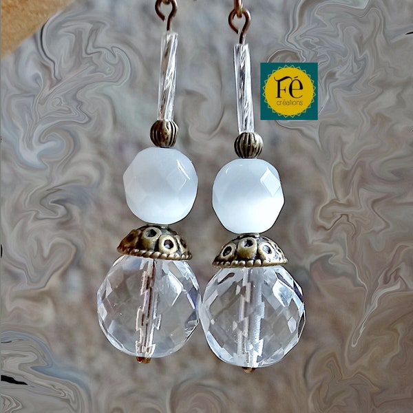 Boucles d'oreilles boules facettées blanches en verre, Art Déco, pendantes pour femme FecreationsFR.