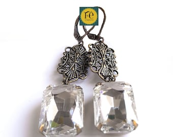 Art Deco Rectangular Faceted Crystal Earrings, Baroque Chandelier Filigree Antique Gold, Sleeper Clasps by FecreationsFR.
