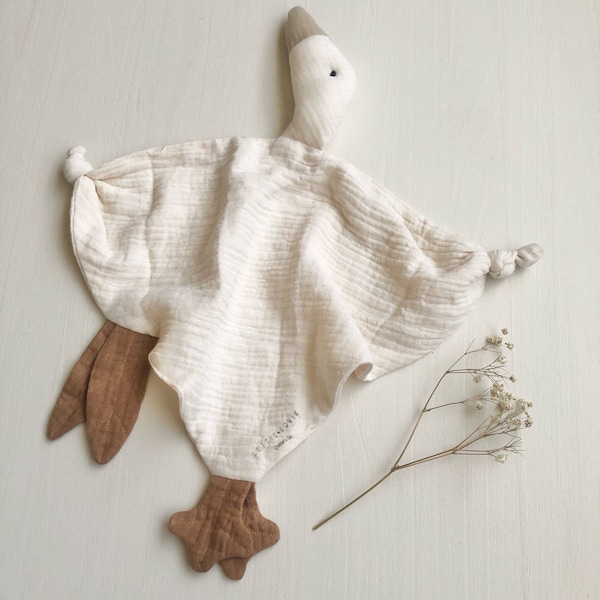 Muslin Goose Lovey