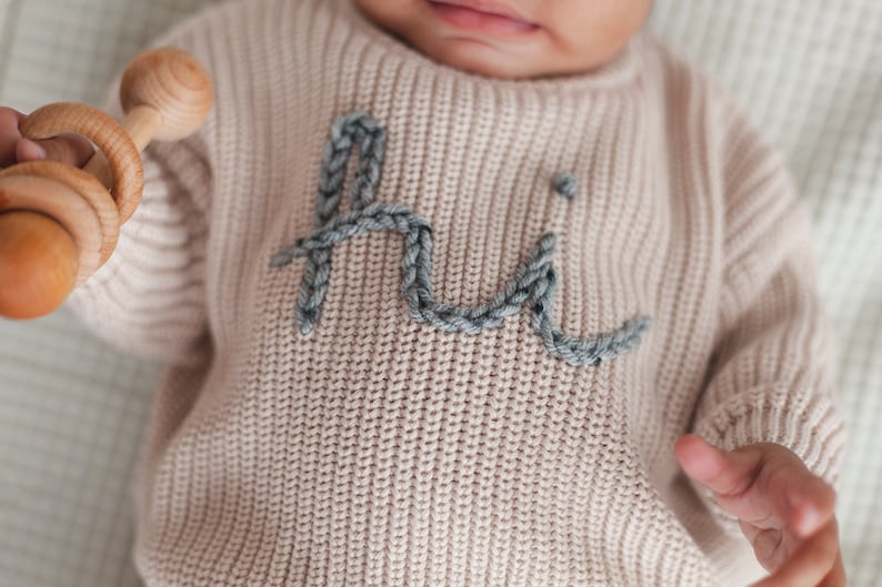 Hi Embroidered Sweater, Hi Sweater, Newborn Photos, Newborn Photo Props, Coming Home Outfit, Baby Sweater, Pregnancy Announcement image 3