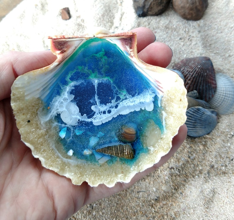 mother/'s day gift Ocean ina seashell Fairy garden pond Beach house decor Beach wedding decor unique Bridesmaid gift Seashell ring dish