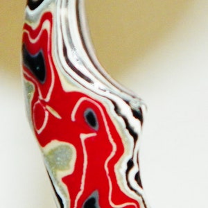 RARE « DNA-Cut » Bleu foncé Mustang GT Authentique Fordite Pendentif -