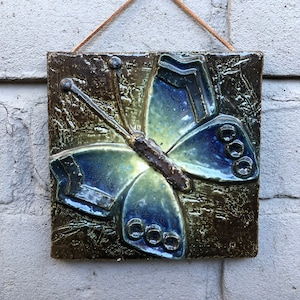Vintage Keramik-Wandbild Wand hängen von einem Schmetterling aus schwedischen Ego Stengods von Willi Fischer - skandinavische Keramik