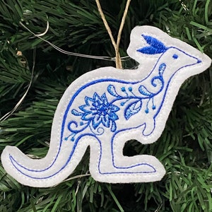 Delft Blue Kangaroo Ornament. Jacobean Kangaroo Embroidered on White Felt with 3 Shades of Blue Threads. Kangaroo Lover Gift Tag.