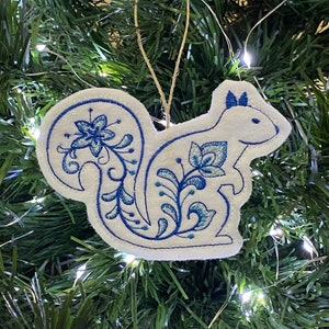 Delft Blue Style Squirrel Ornament. Jacobean Design Squirrel Embroidered on White Felt with 3 Shades of Blue Threads. Squirrel Gift Tag.