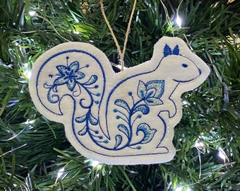 Delft Blue Style Squirrel Ornament. Jacobean Design Squirrel Embroidered on White Felt with 3 Shades of Blue Threads. Squirrel Gift Tag.