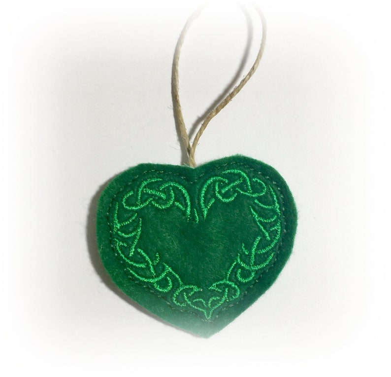 St. Patrick's Day Mini Ornaments in Set of 6 or Singles. Irish Celtic Knot Shamrock and Heart, 4 Leaf Clovers, Leprechaun Boot and Hat. Celtic Knot Heart