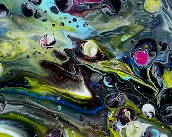 Esferas (Díptico) - Resina, pintura acrílica neón y pigmento metálico sobre lienzos estirados de 6 x 6 pulgadas.