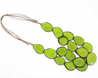 Déclaration verte Tagua Beaded Bijoux / Collier Ensemble avec boucles d’oreilles - Eco Friendly et Sustainable Gift Idea Maman Sœur-Collection Fashion Fall