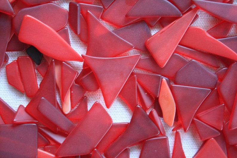 12 oz. Mixed Red Tumbled Sea Glass