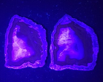 Par de ágata brasileña de alta calidad, losa de geoda con calcita fluorescente en el centro