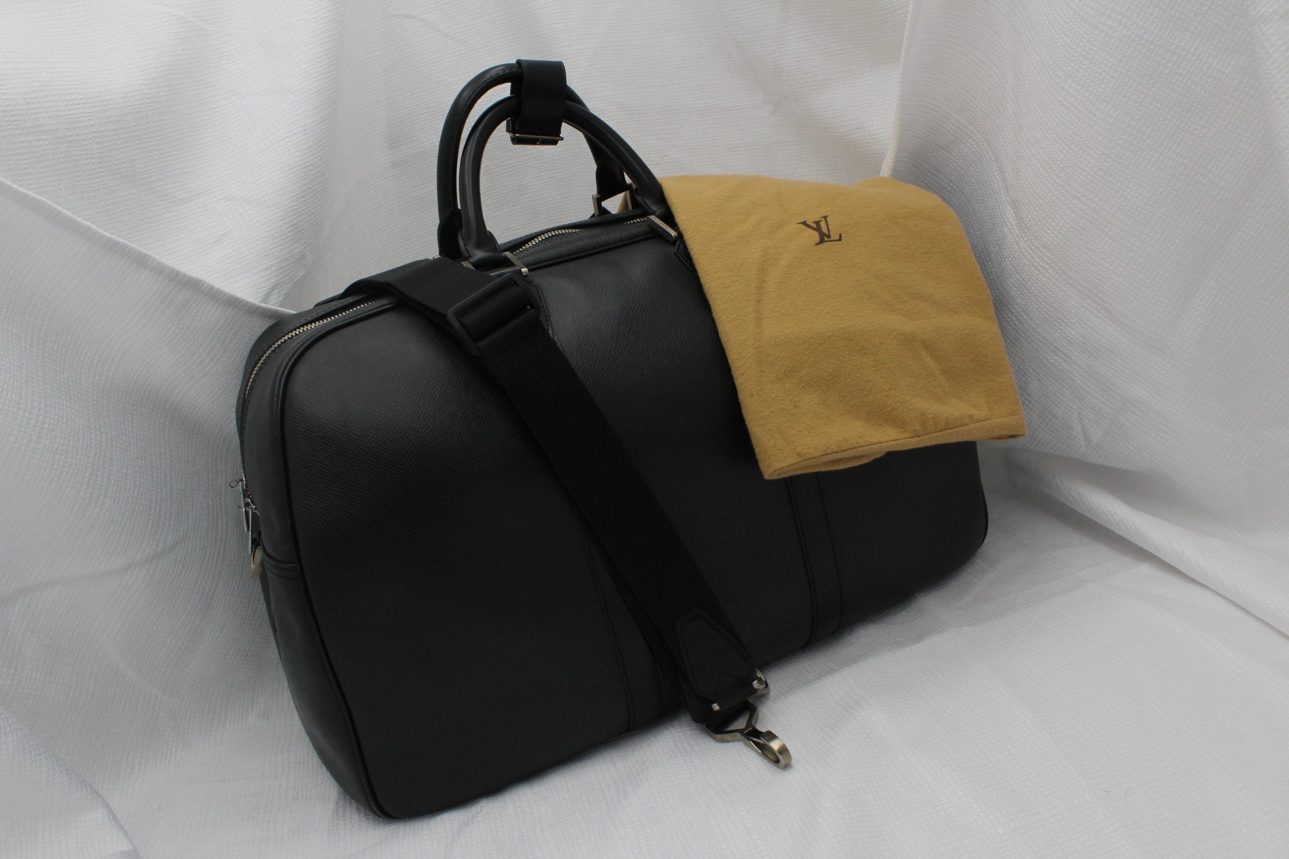 Louis Vuitton Authentic Black Cowhide Leather Duffle Bag, Made in France,  LV Men Women Black Duffle Bag, LV Leather Travel Bags, LV Bags