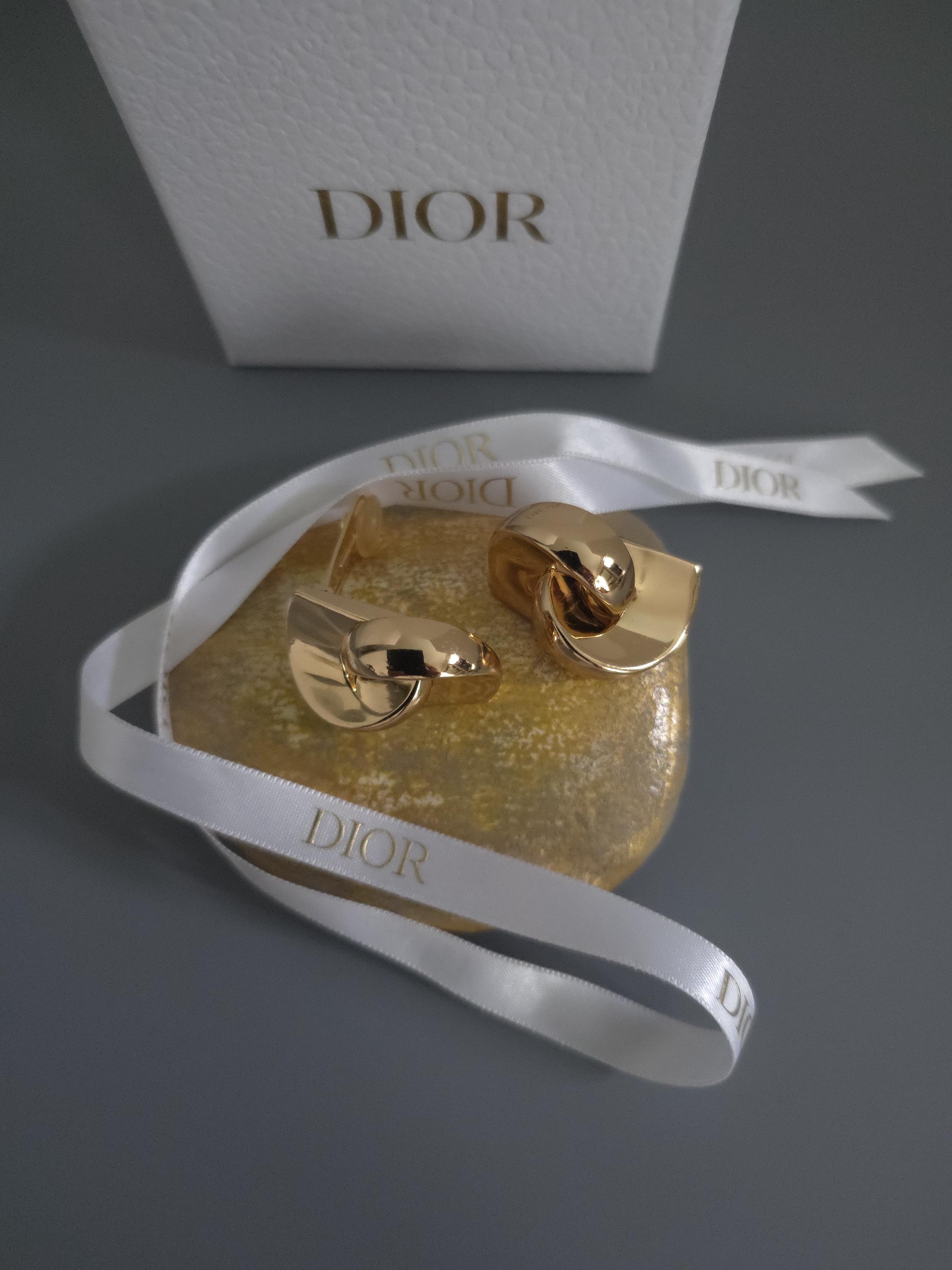 Authentic Christian Dior Vintage Hair Clip Logo CD w/Rhinestones Dior // Gold-Tone J main image 3